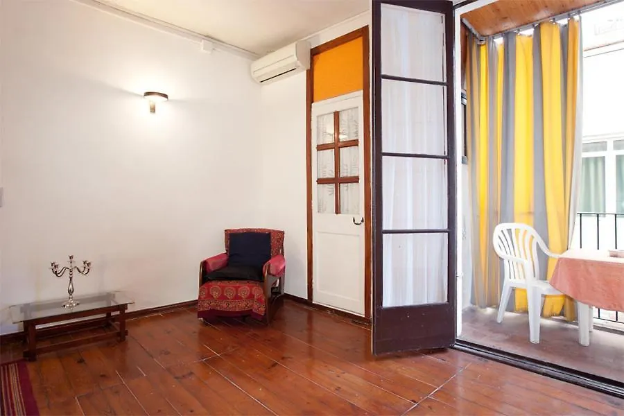 Pedrera - Gracia Apartment Barcelona
