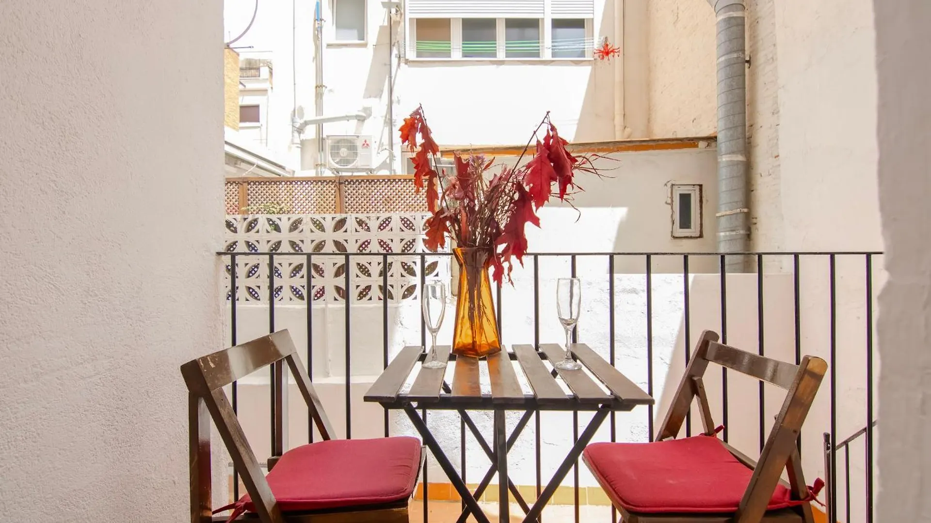Pedrera - Gracia Apartment Barcelona