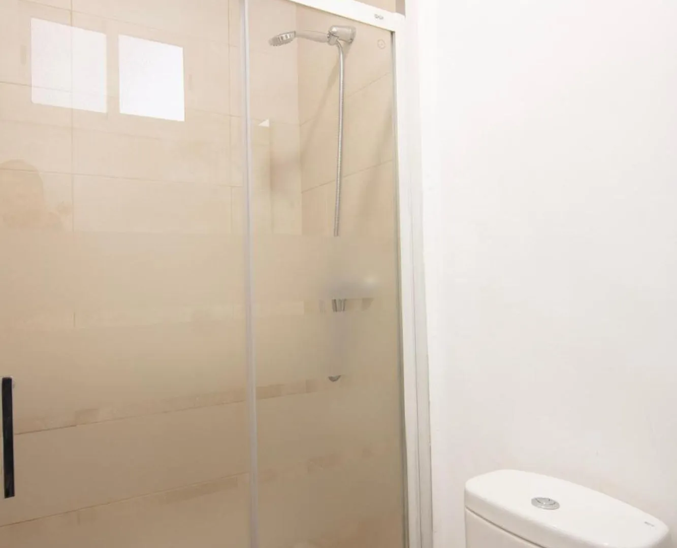 Pedrera - Gracia Apartment Barcelona
