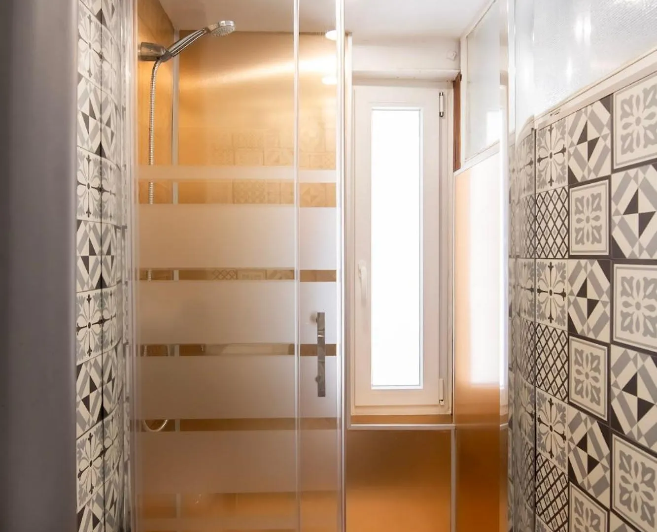 Pedrera - Gracia Apartment Barcelona