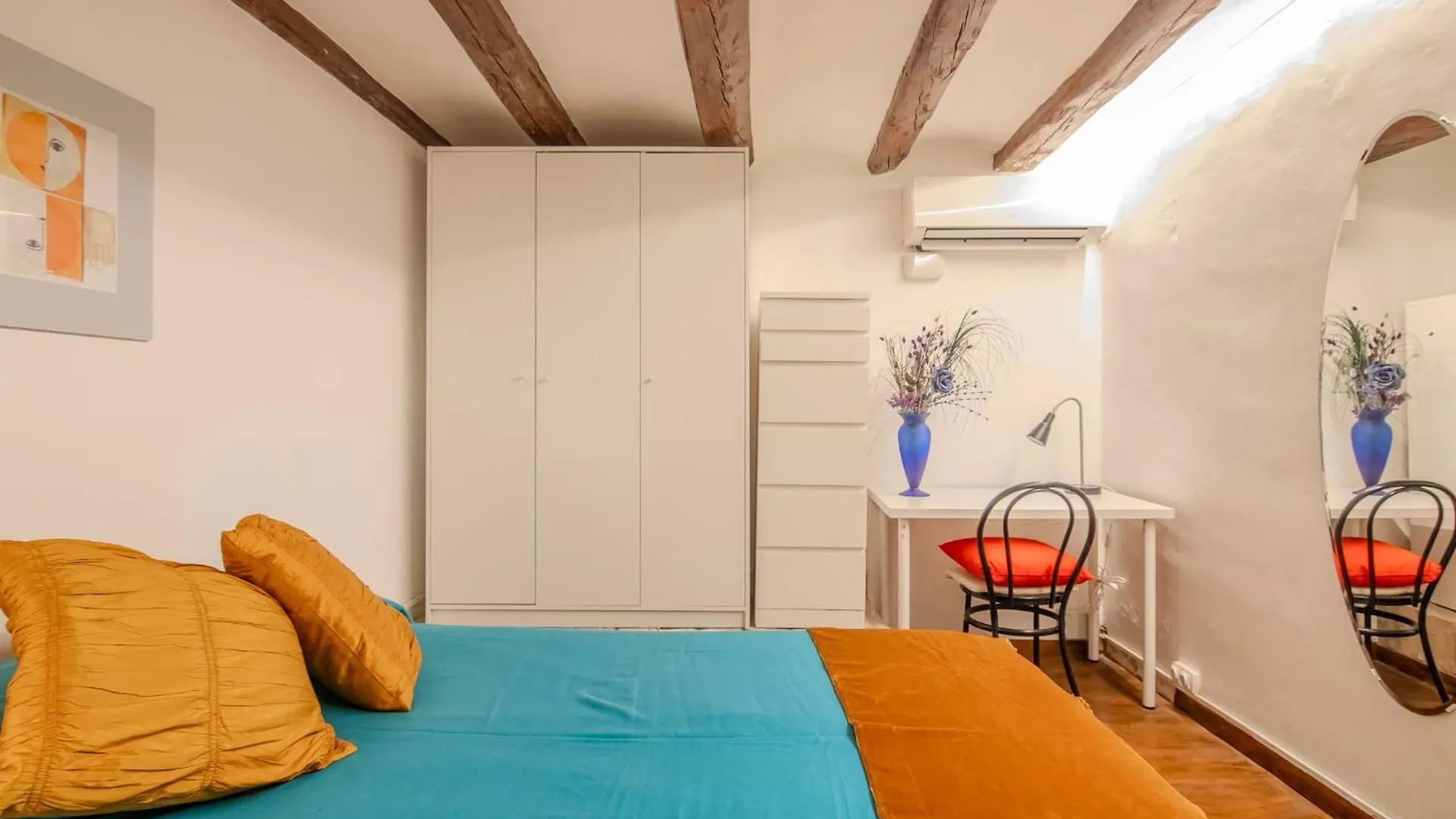 Pedrera - Gracia Apartment Barcelona